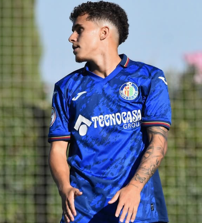 El extremo grancanario del Getafe B (@2jeremyjorge.21)