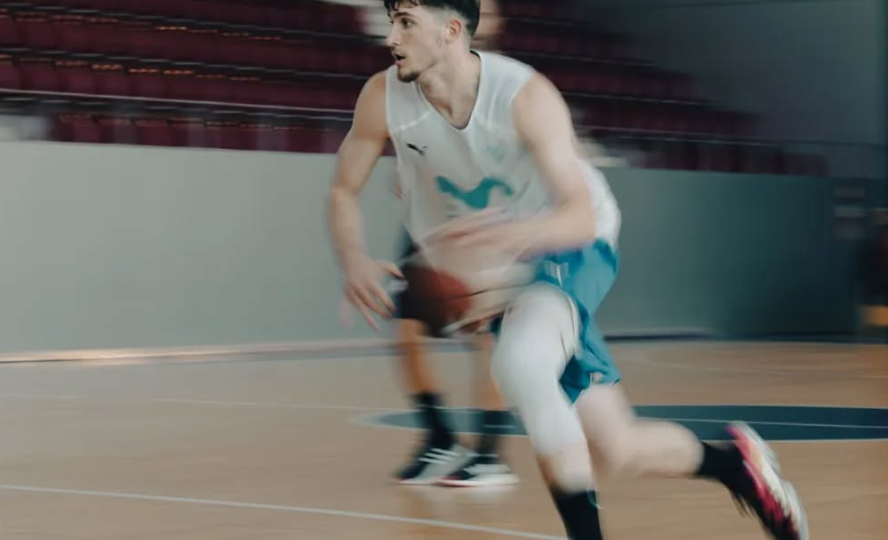 Héctor Alderete durante un entrenamiento (@ettorealderete1)
