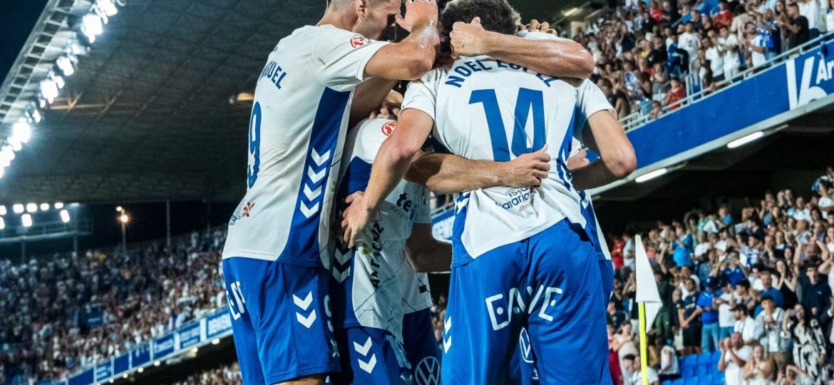 Celebración blanquiazul (CD Tenerife)