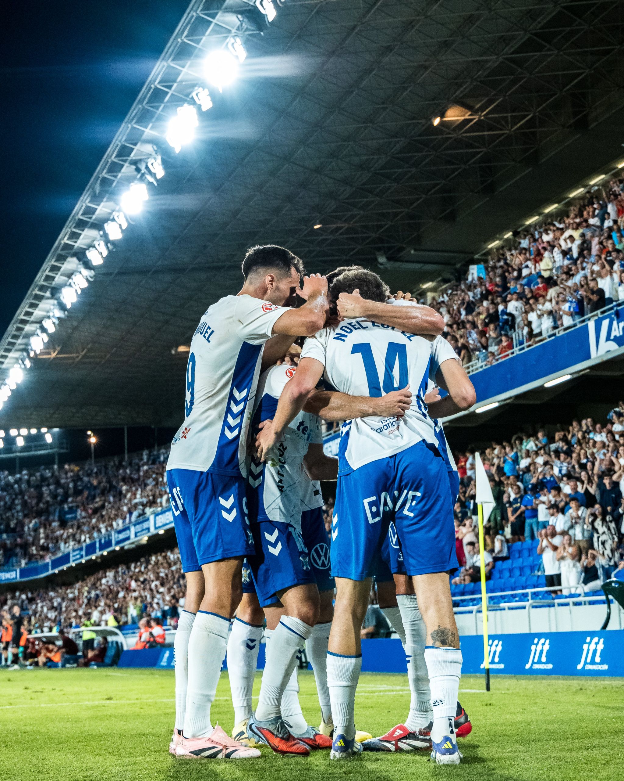 Celebración blanquiazul (CD Tenerife)