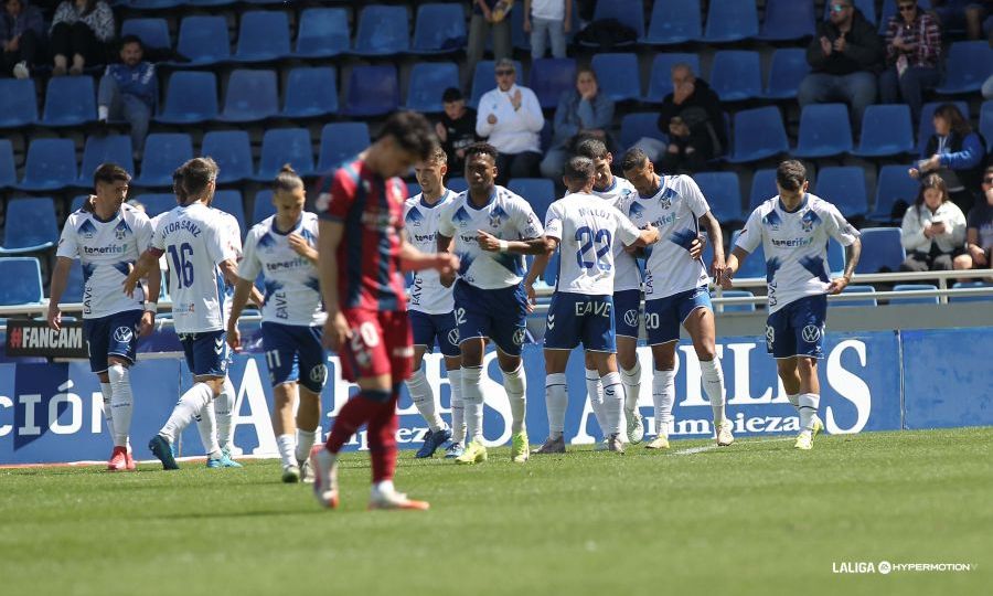 Celebración del 1-0 al Huesca (LA LIGA)