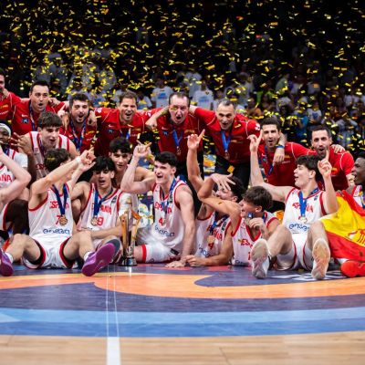Celebración del oro (FIBA)