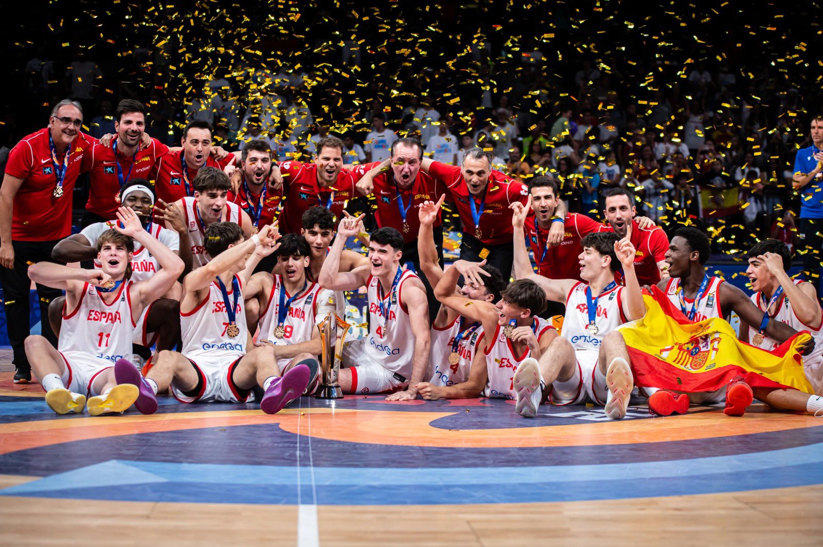 Celebración del oro (FIBA)