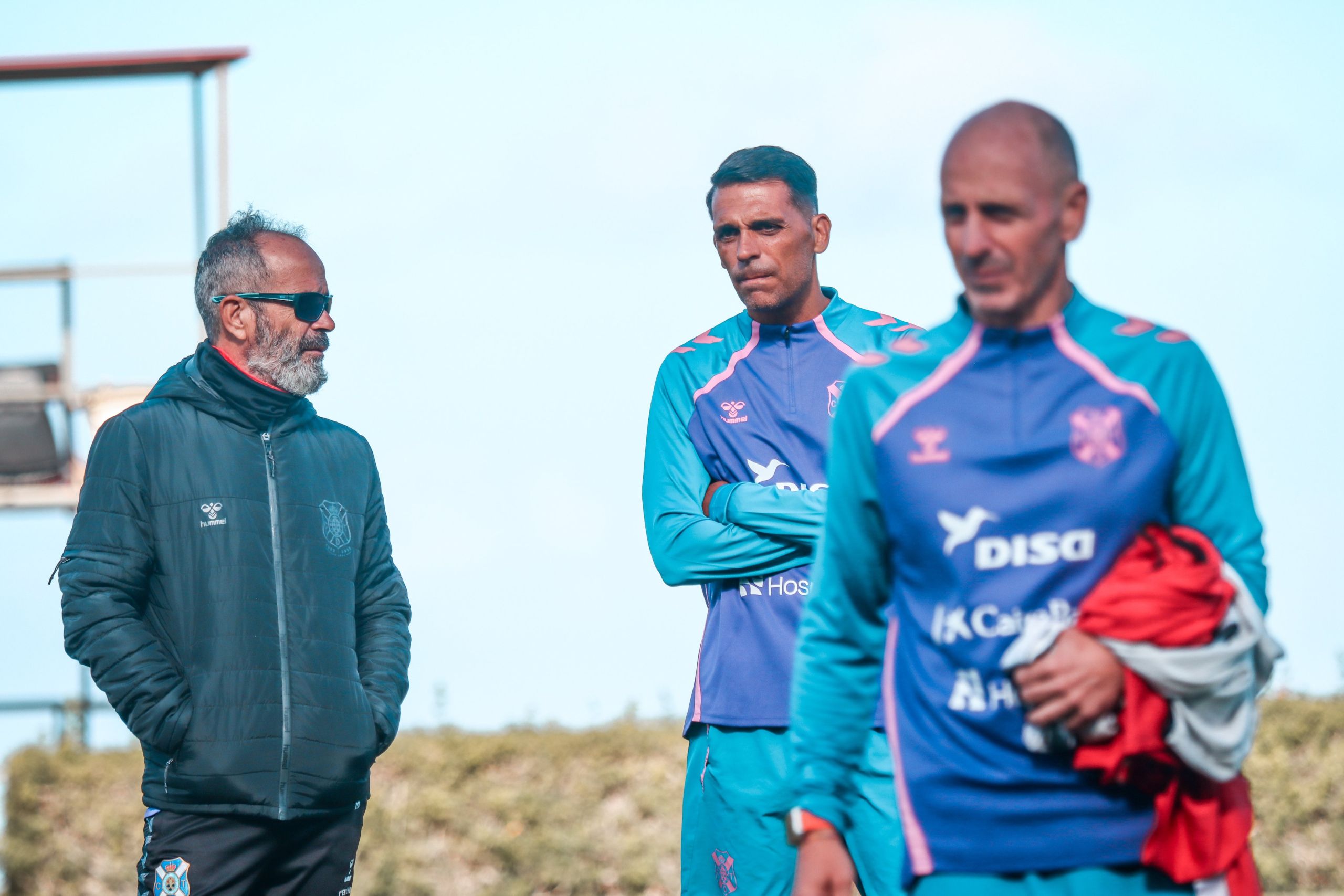 Cervera y Roberto Perera durante un entrenamiento (CD Tenerife)