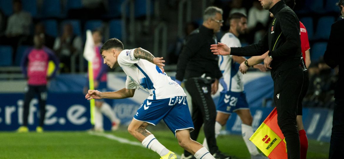 César Álvarez en su debut con el CD Tenerife (CD TENERIFE)