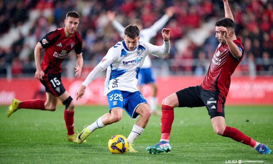 César en el Mirandés- Tenerife (LA LIGA)