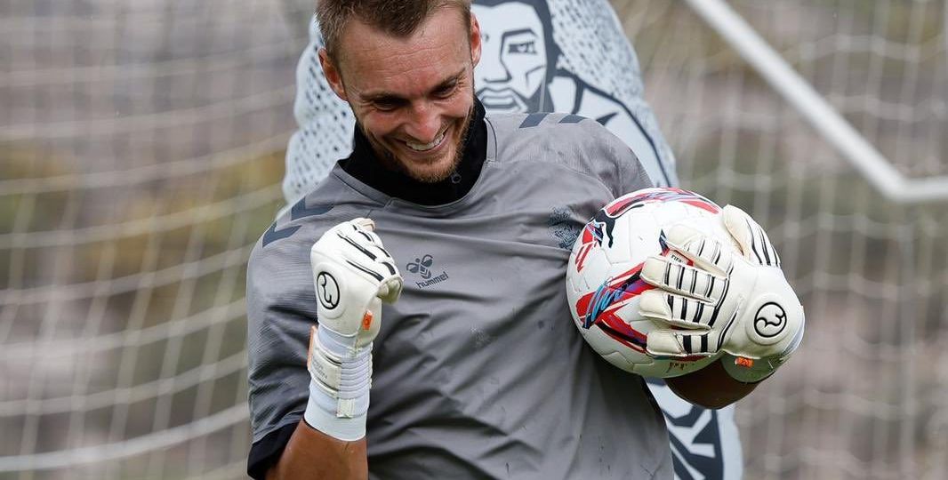 Cillessen en un entrenamiento (@UDLP_Oficial)