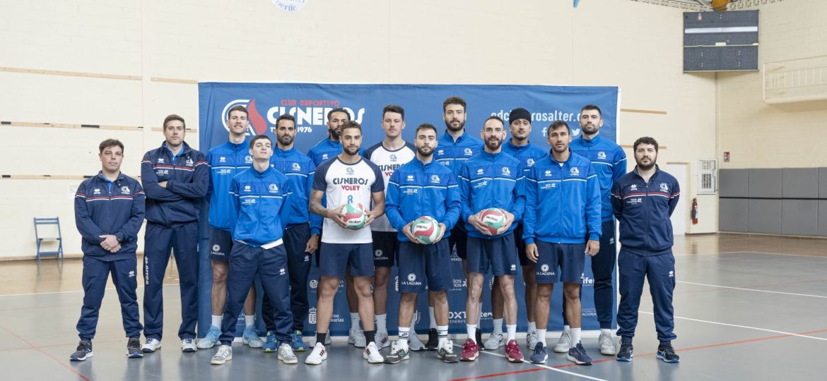 Foto de familia del Cisneros antes de los playoffs (CEDIDA)
