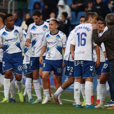 Celebración del 1-0 del Tenerife al Cádiz (LA LIGA)