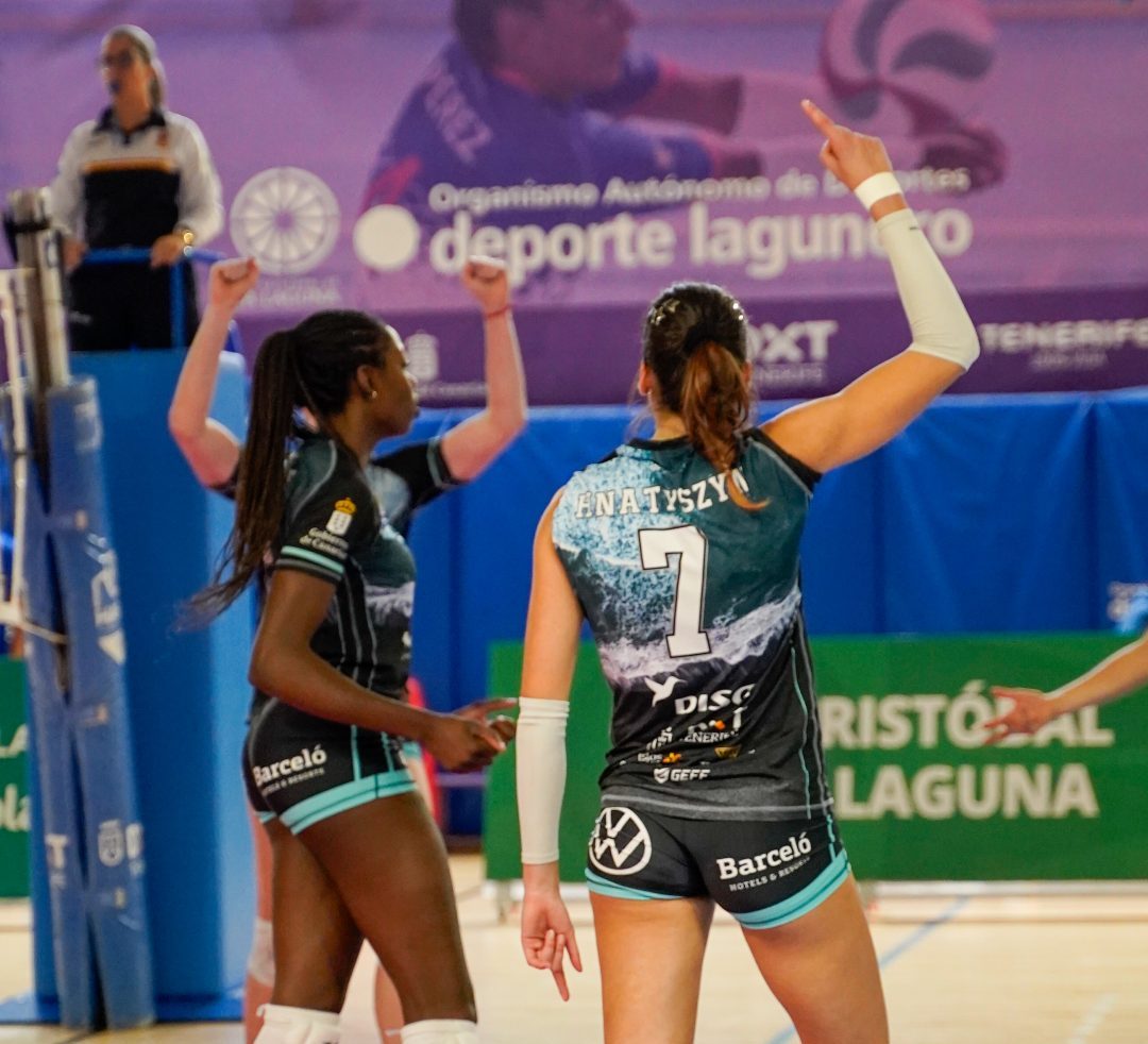 Rozalia celebrando un punto en el Pablos Abril (CV HARIS)
