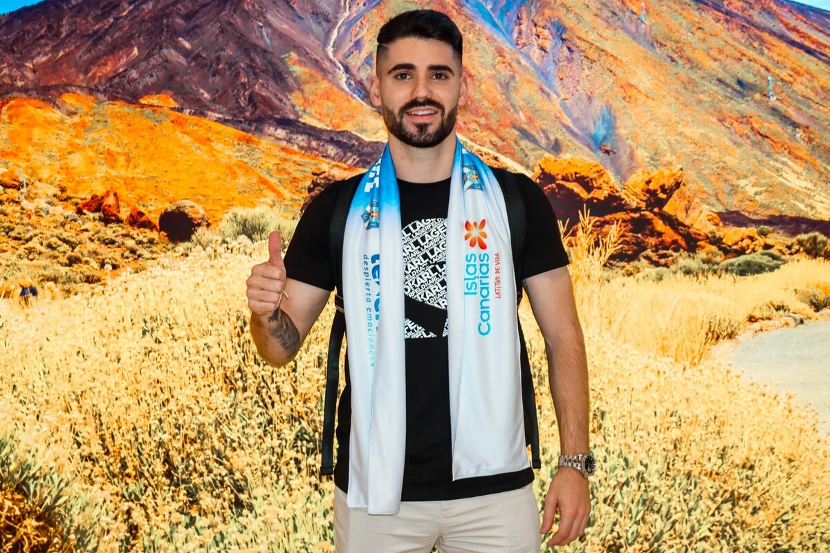 Cris Montes (CD TENERIFE)