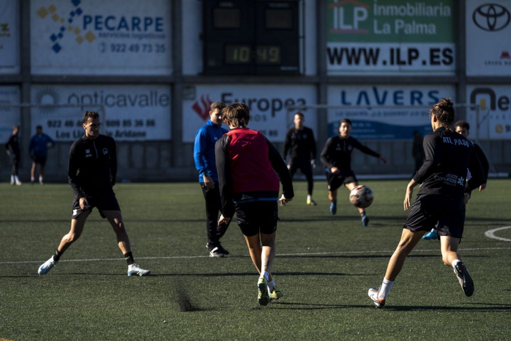 Un entrenamiento del Atlético Paso. (ATLÉTICO PASO)
