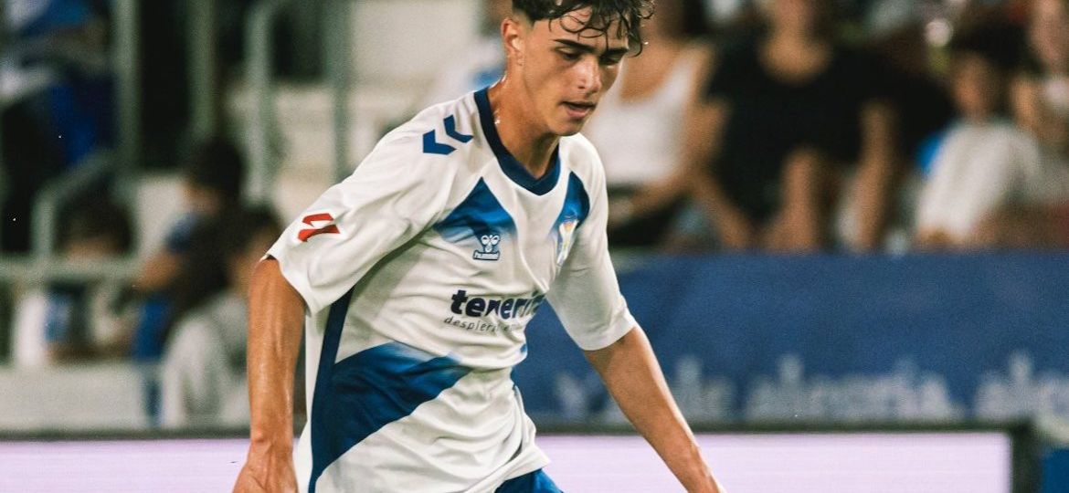 Dani Fernández en el Heliodoro (@CDTOficial)