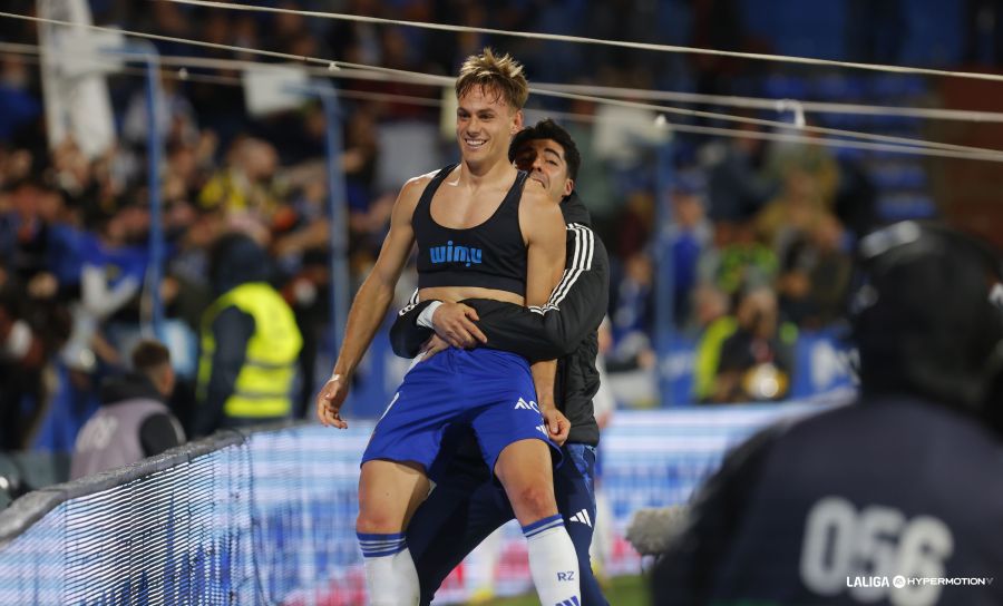 Dani Gómez celebra el gol de la victoria ante el Cartagena (LaLiga)