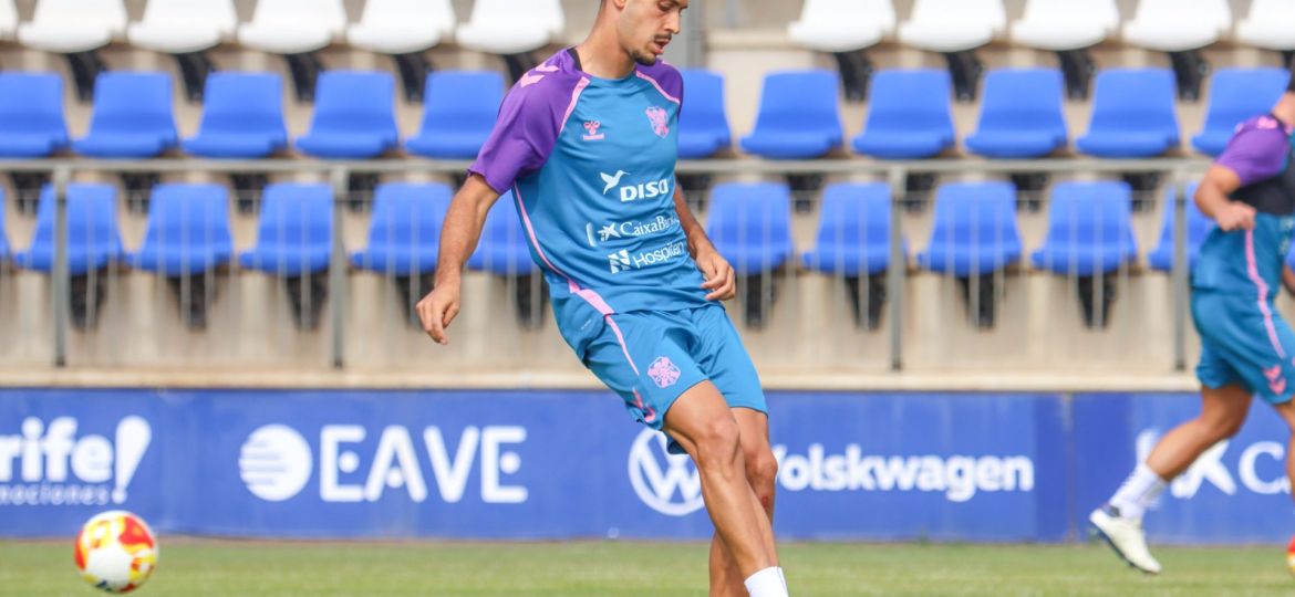 David Rodríguez en un entrenamiento (CD Tenerife)