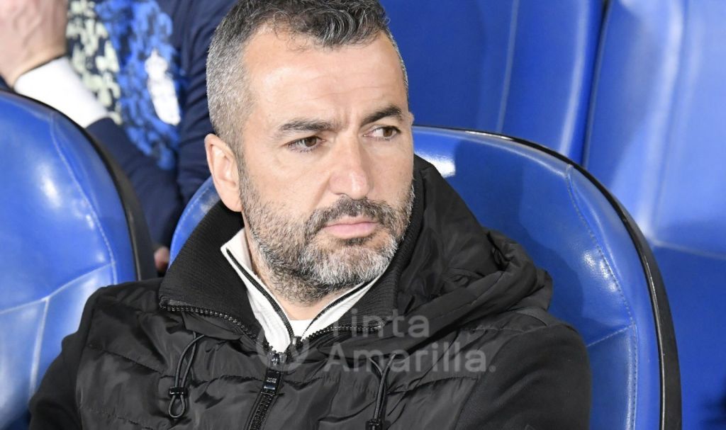 Diego Martínez (C. TORRES / TINTA AMARILLA)