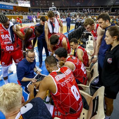 Diego Ocampo dando instrucciones (BAXI MANRESA)