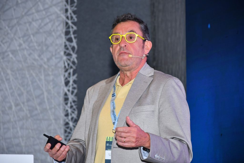 Dr. Txomin Navajas 1