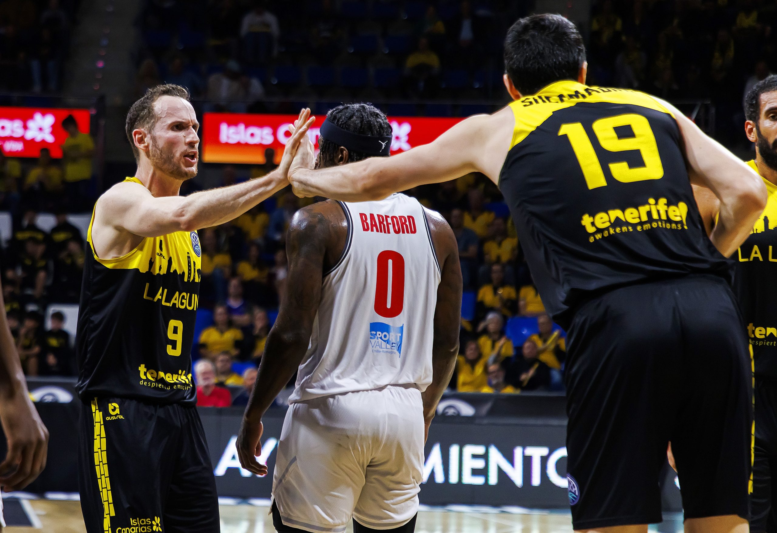 Huertas y Shermadini celebran juntos (CBCANARIAS.NET).
