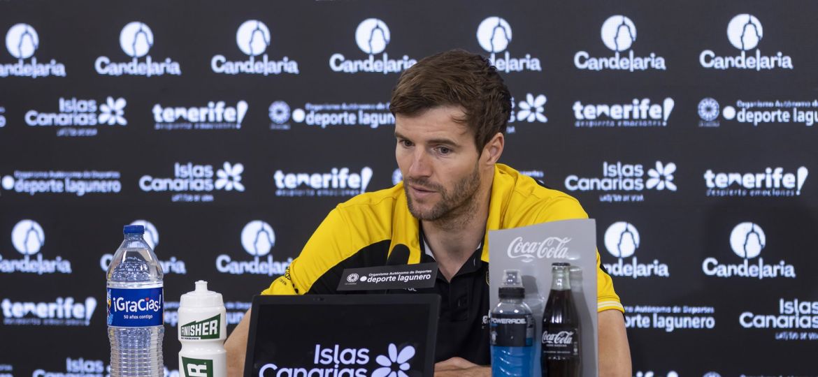 Aaron Doornekamp en sala de prensa (CEDIDA)