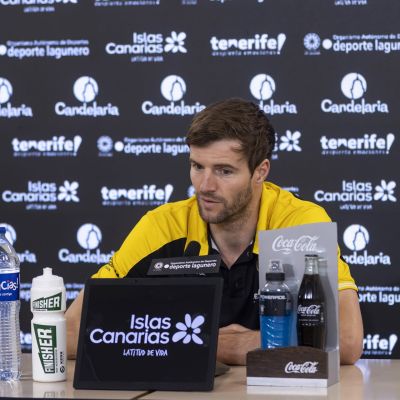 Aaron Doornekamp en sala de prensa (CEDIDA)