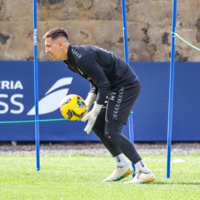 Edgar Badia durante un entrenamiento (@CDTOficial)