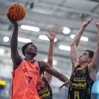 El filial U22 cae en su visita al líder Barça Altétic (Joan Vidal / ACB Photo)