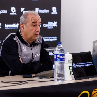 El técnico aurinegro hoy durante la rueda de prensa (cedida)