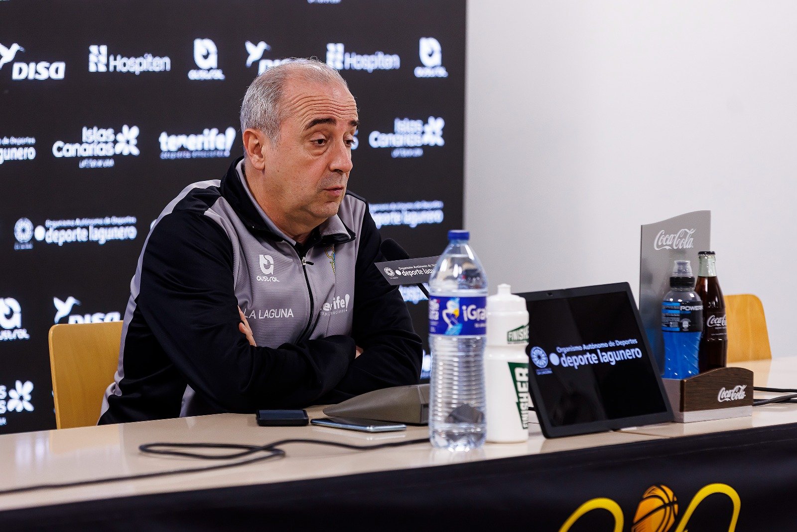 El técnico aurinegro hoy durante la rueda de prensa (cedida)