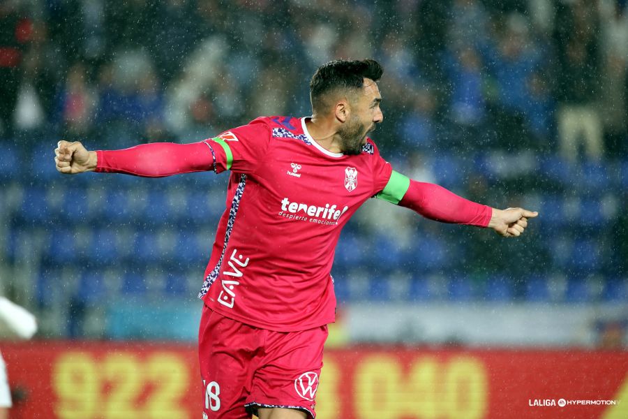 Enric Gallego celebra el gol de León (LA LIGA)