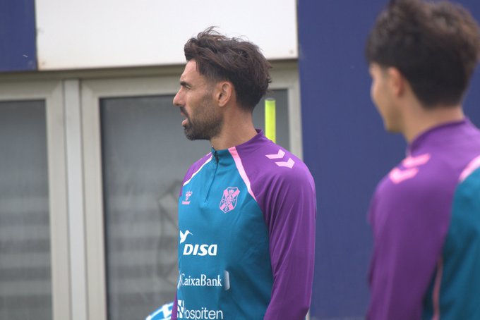 Enric Gallego durante uno de los primeros entrenamientos del curso (CD Tenerife)