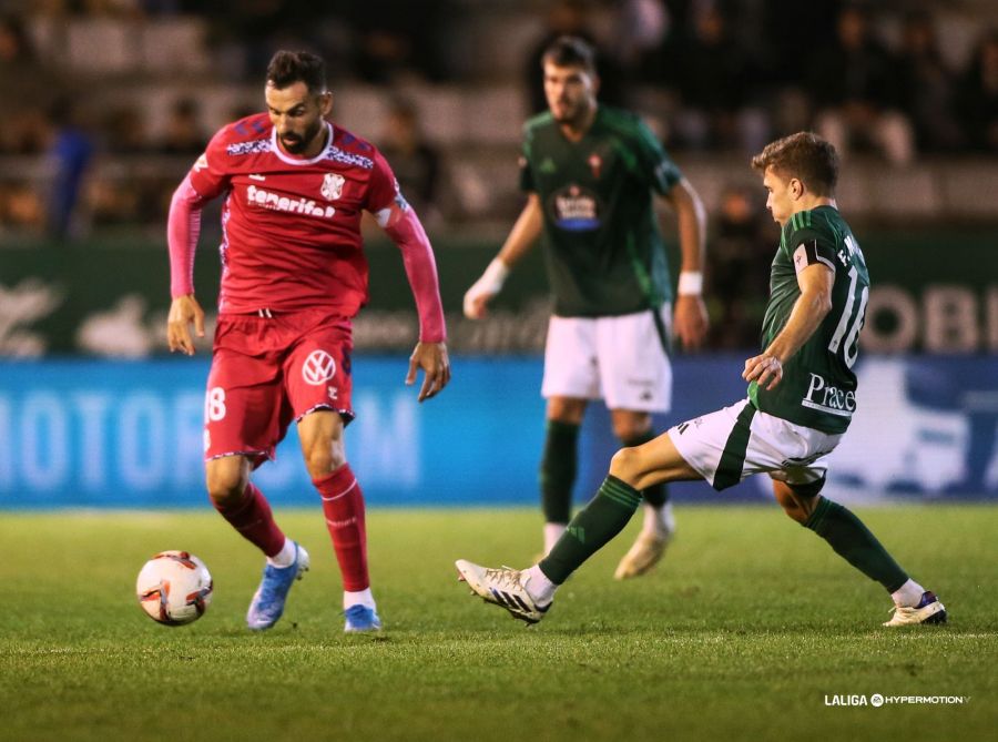 Enric Gallego en el partido contra el Racing de Ferrol (LA LIGA)