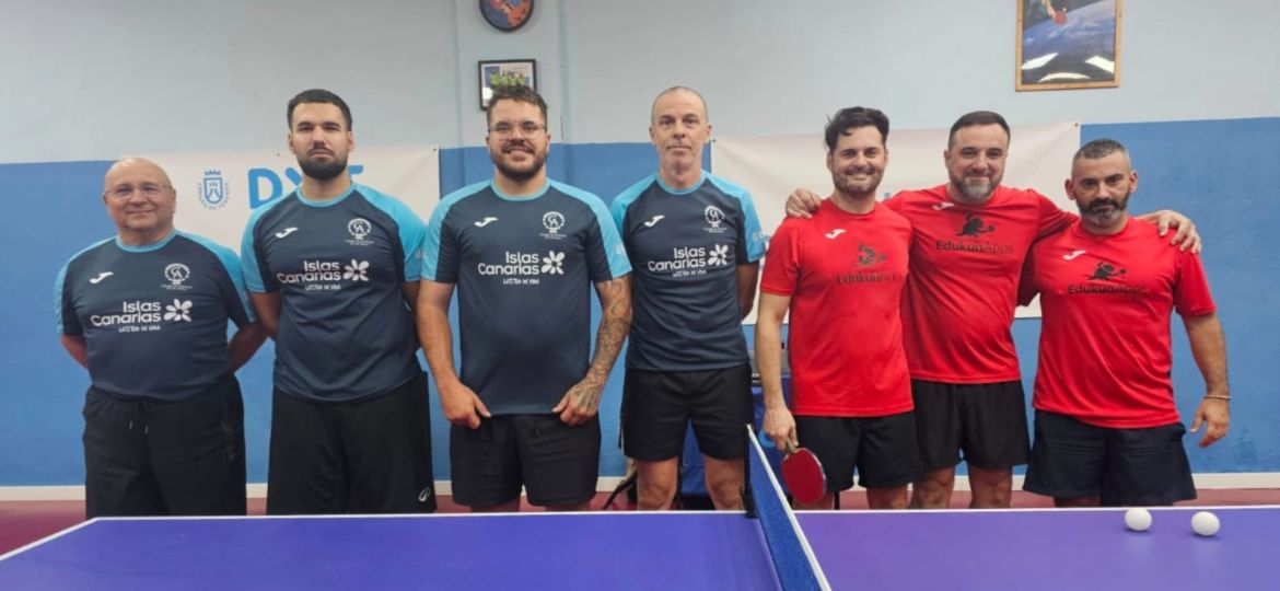 Equipo de tenis de mesa (CÍRCULO DE AMISTAD XII DE ENERO)