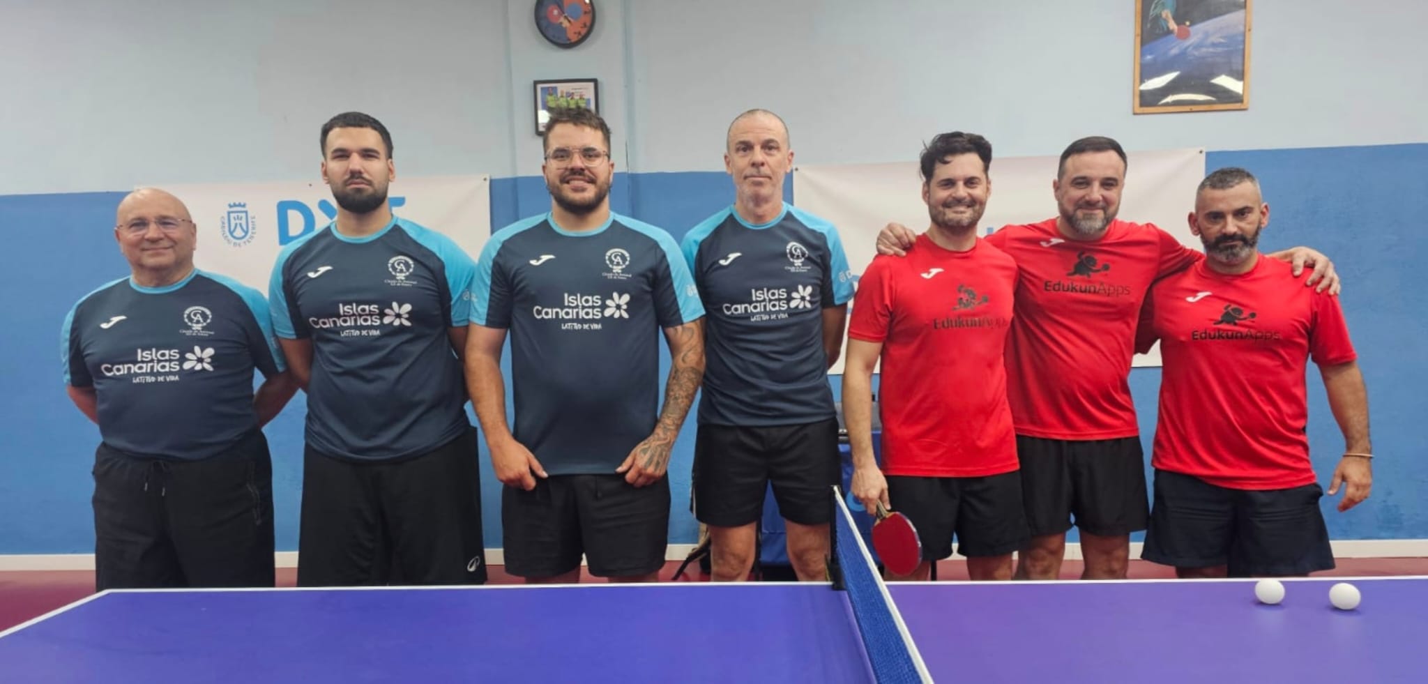 Equipo de tenis de mesa (CÍRCULO DE AMISTAD XII DE ENERO)