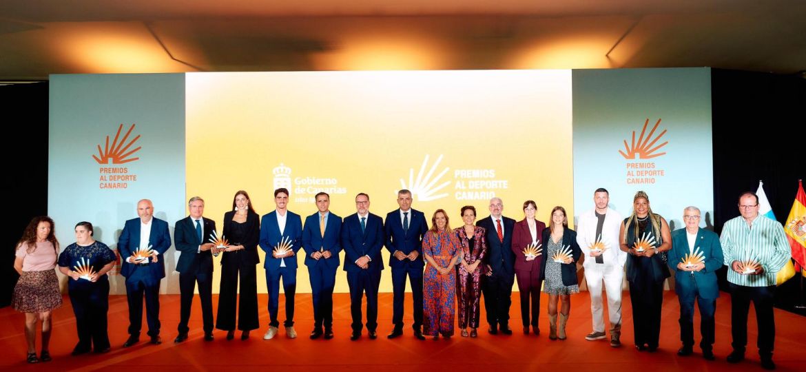 Foto de familia en Premios del Deporte Canario 2025 (GOBIERNO DE CANARIAS)