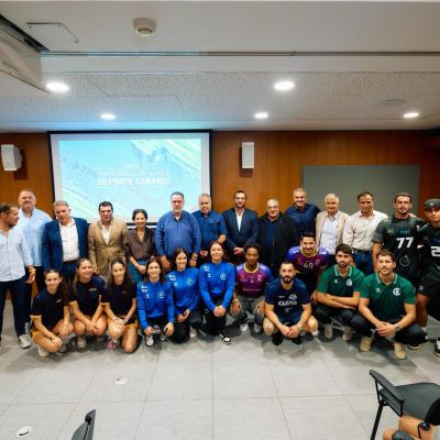 La Consejería de Deportes renueva el protocolo de viajes con siete federaciones canarias para la temporada 2025/26. (CEDIDA)