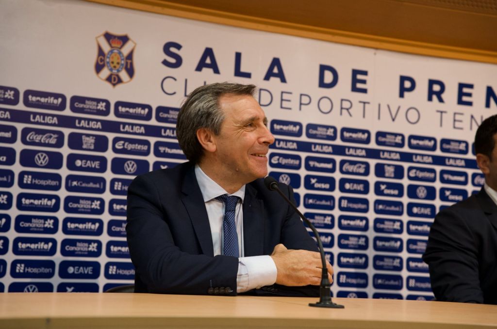 Felipe Miñambres en rueda de prensa (CEDIDA)