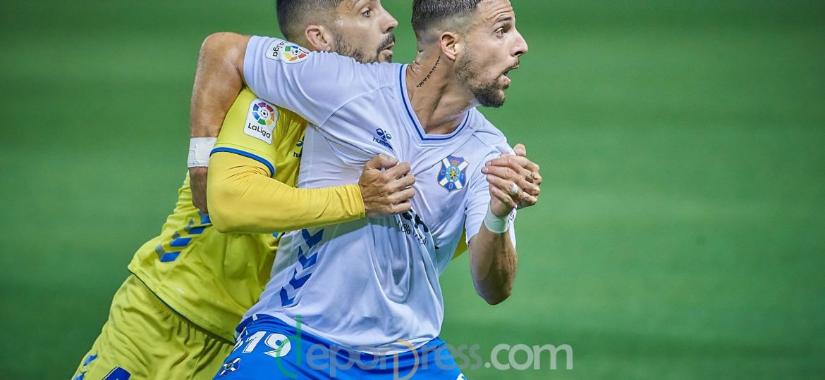 Fran-Sol-Alex-Suarez-Fotos derbi 280321 cd tenerife ud las palmas (7)