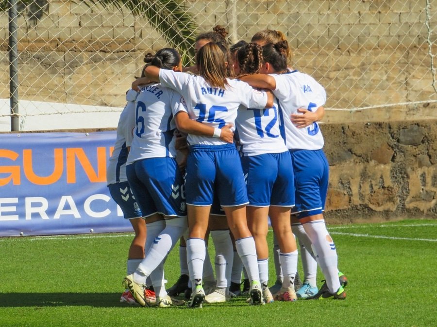 Las jugadoras del Fundación CD Tenerife celebran un gol (CD TENERIFE).