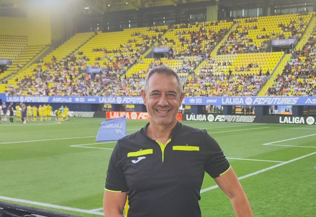 Pérez Lima en el Estadio de la Cerámica (@PrezLima)|Todos los libros de Pérez Lima (@PrezLima)