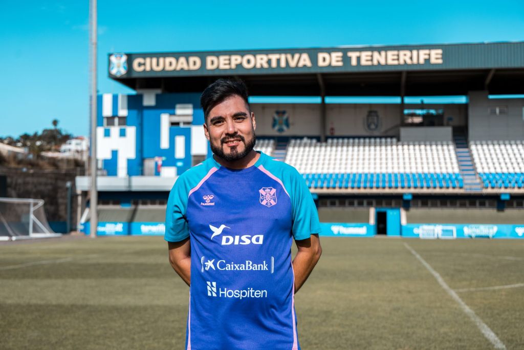 Amed Jhasmany Zenteno Echeverría (CD TENERIFE).