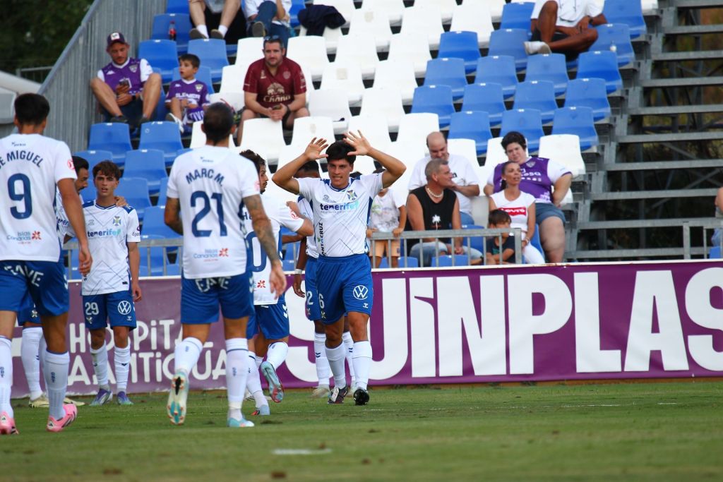 Juanjo-Sánchez|Nacho Gil Tenerife|Juanjo Tenerife|De Miguel durante el partido (CD TENERIFE)