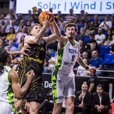 Héctor Alderete jugando en el Santiago Martín (BCL)