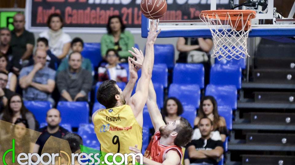 Blagota Sekulic durante su etapa de aurinegro (DEPORPRESS)