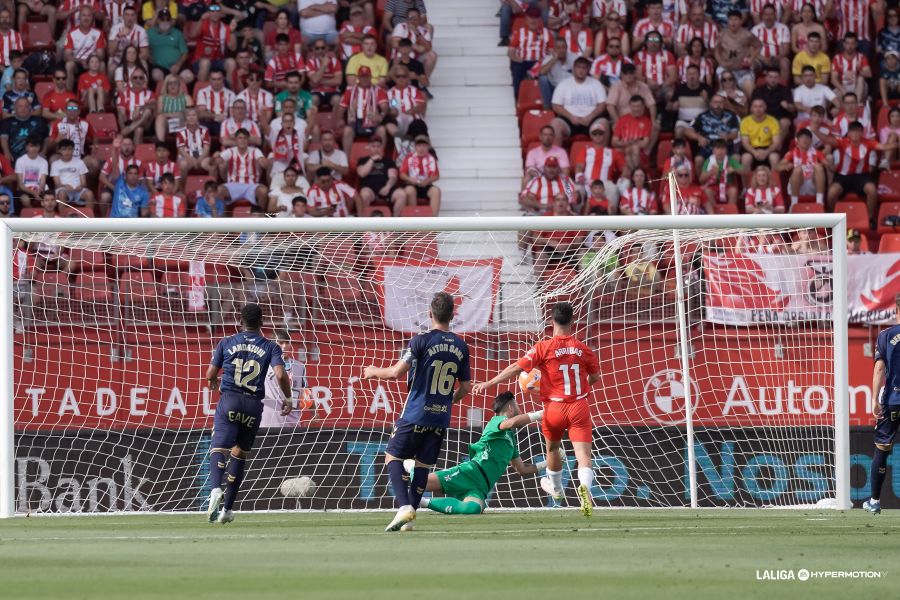 Imagen del 1-0 en el Almería - Tenerife (La Liga)