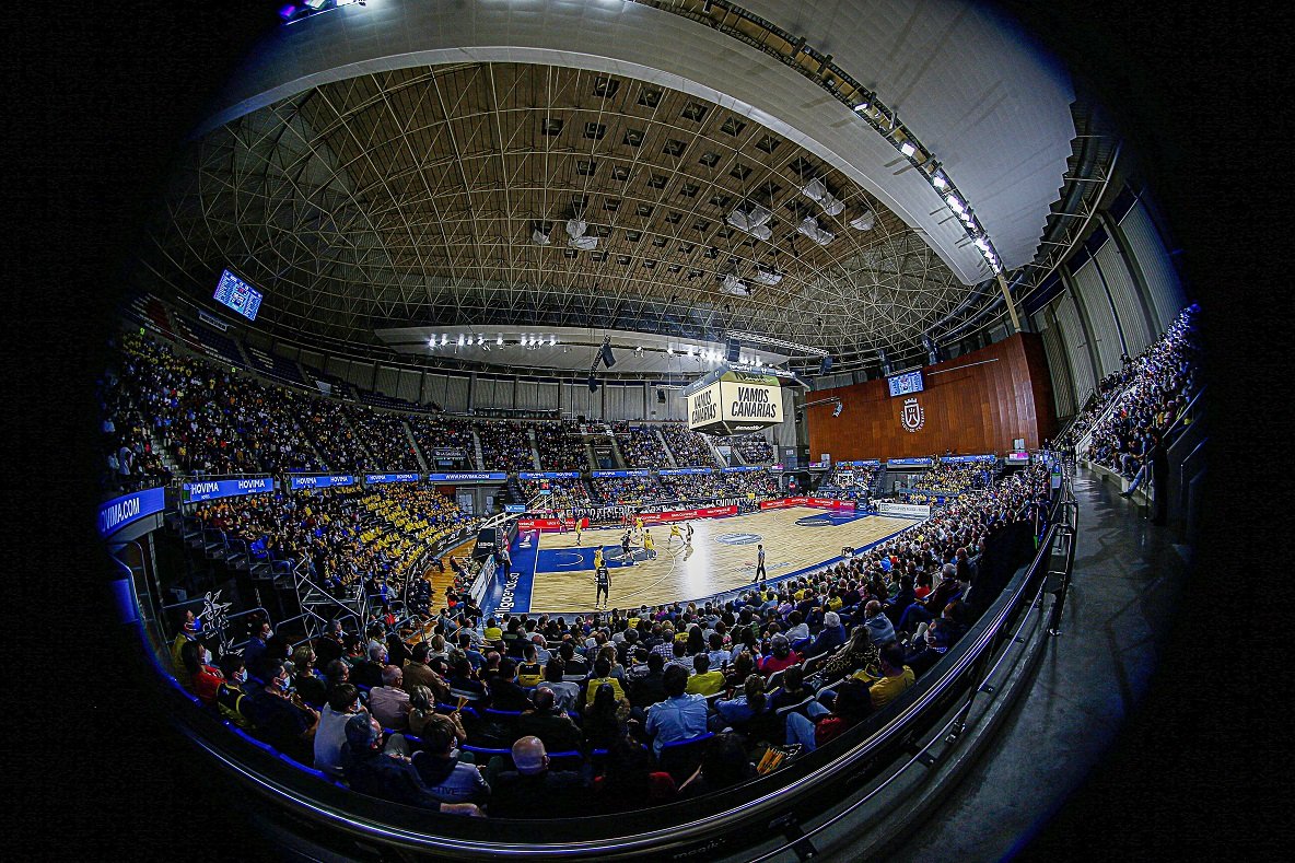 Imagen del Santiago Martín (CB CANARIAS)