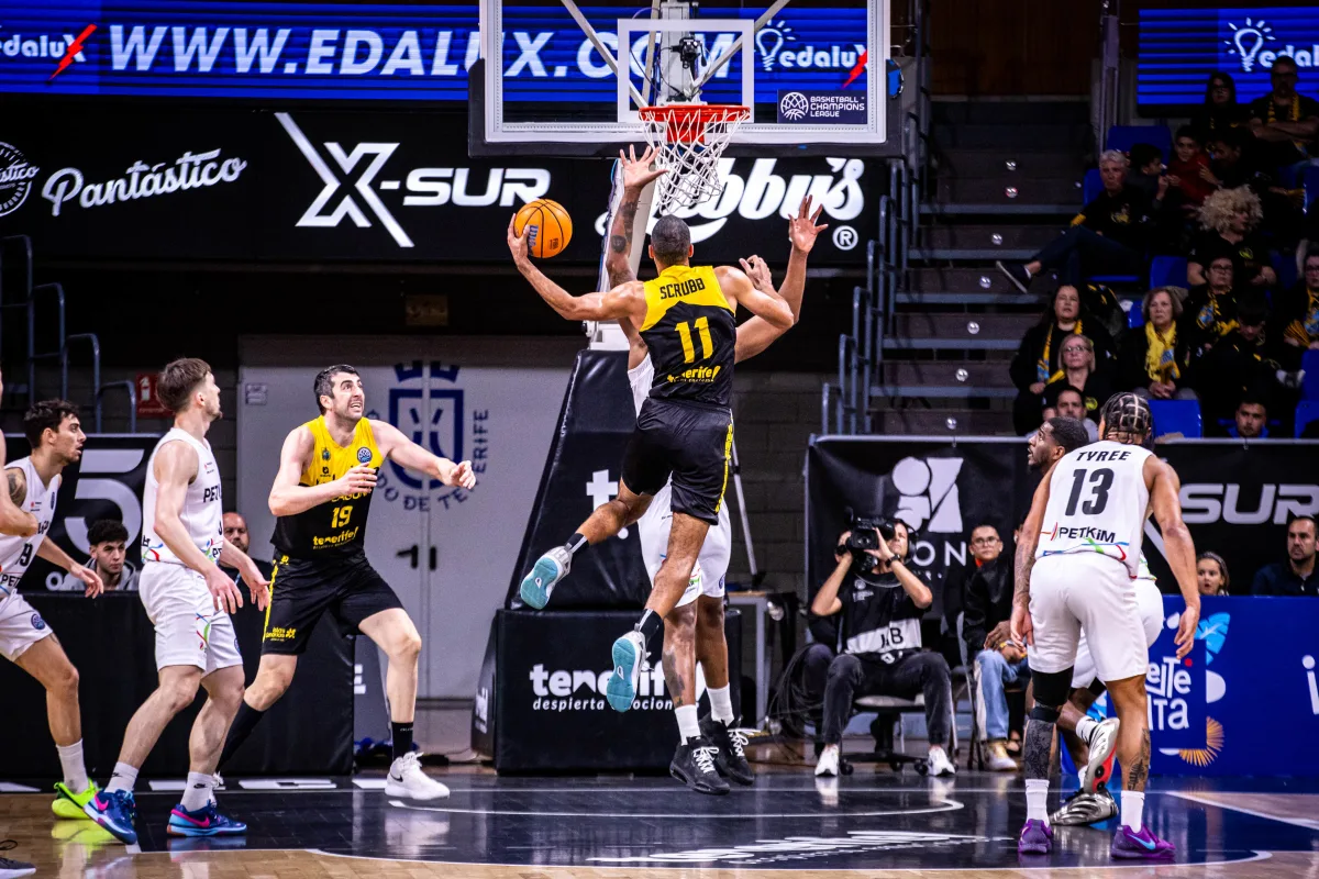 Imagen del partido (CB CANARIAS)