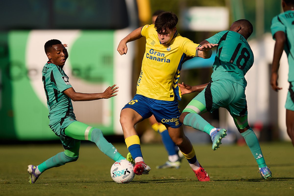 Imagen del primer amistoso del conjunto amarillo (@UDLP_Oficial)