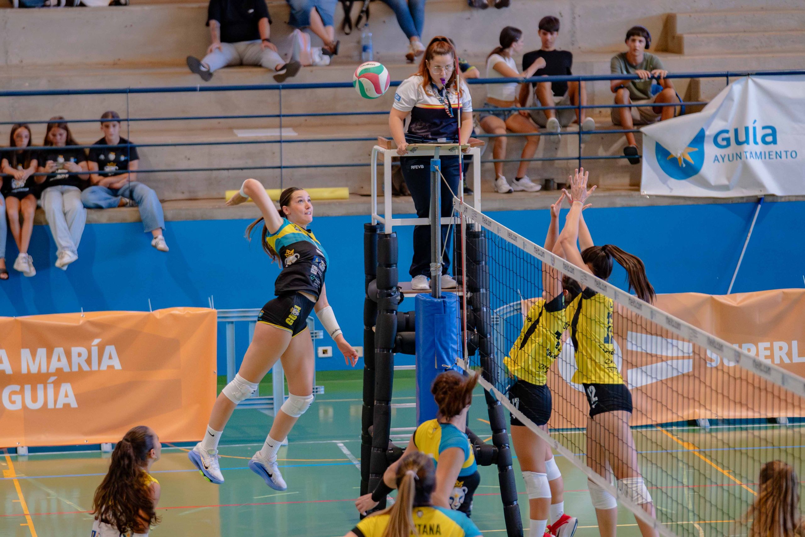 Acción del partido de la Superliga Femenina 2 (CEDIDA)