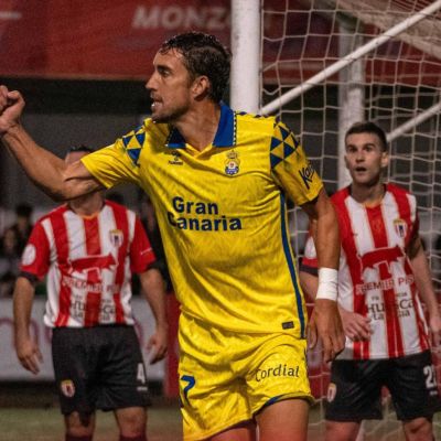 Jaime Mata celebra un gol al Ontiñena (UD LAS PALMAS)